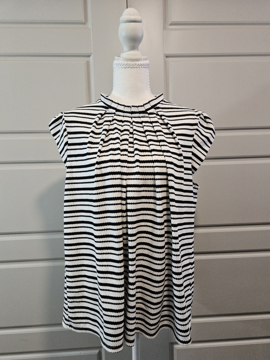 Elle Tops - ELLE Black & White Geometric Scallop Stripe Cap Sleeve High Neck Top Size XL
